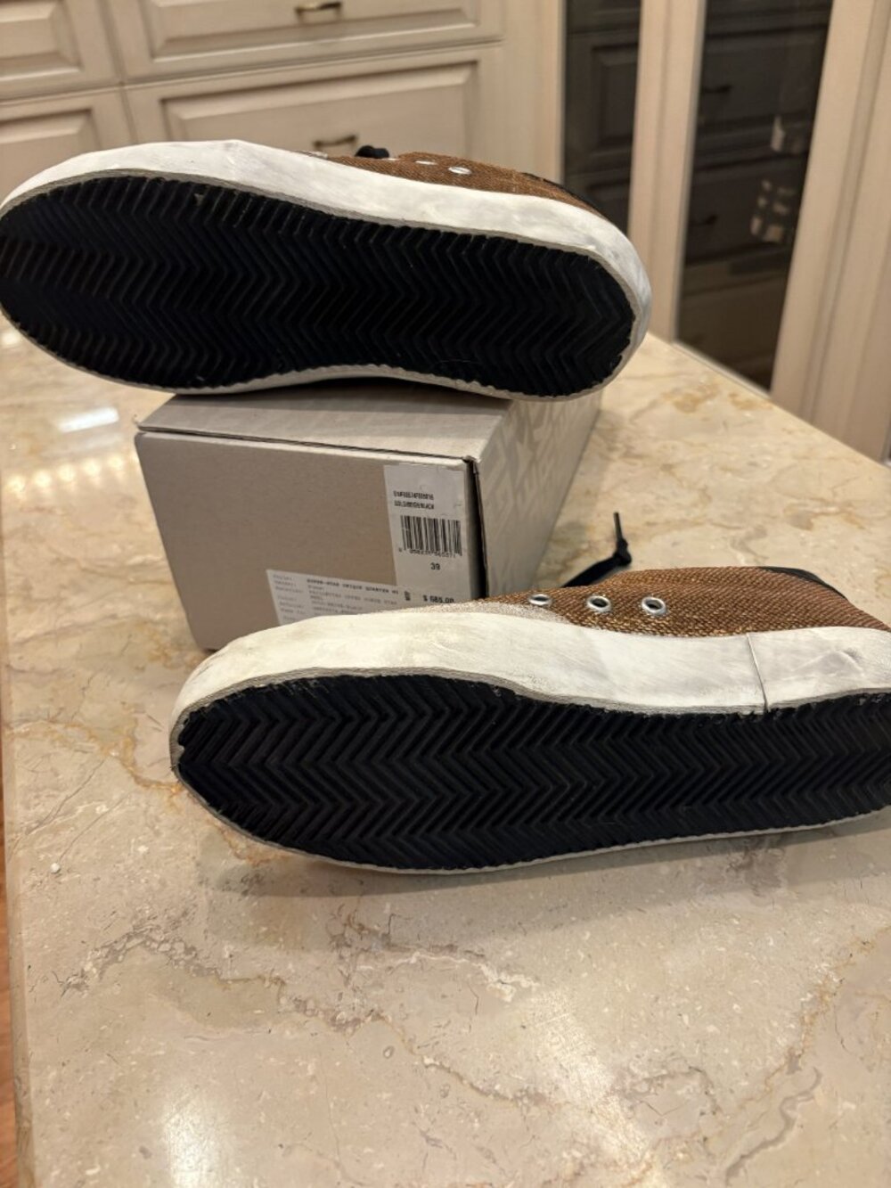 GOLDEN GOOSE SUPERSTAR METALLIC SEQUIN SNEAKERS - Size 9B/39EU-Gold/Black/Beige - Picture 5 of 7